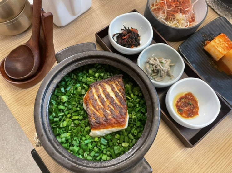  한암동 여의도점 ; 여의도역 맛집, 도미솥밥에 곰탕까지 맛있는 여의도 모임장소 추천