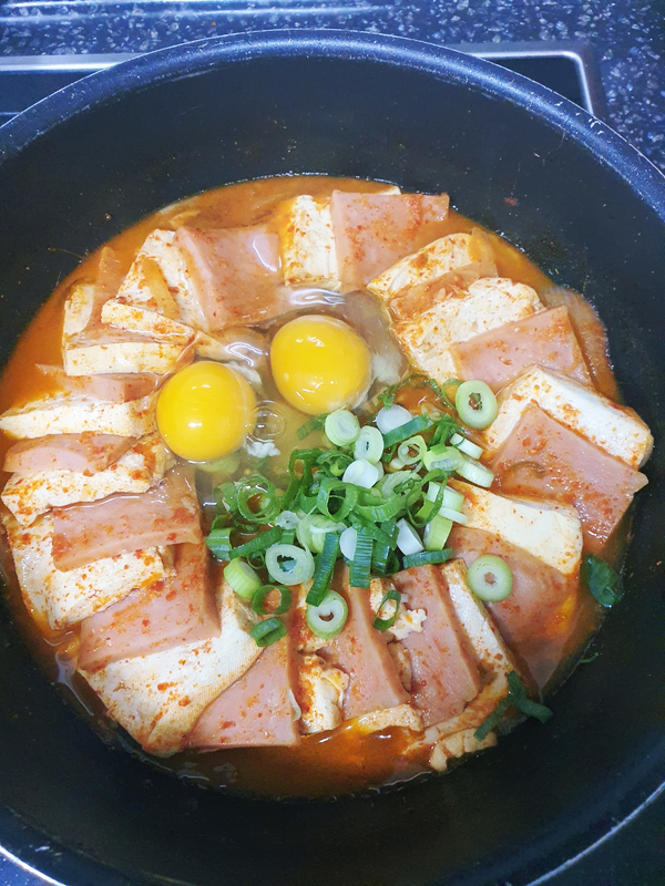  간단저녁메뉴 & 간단술안주 두부 스팸 짜글이 레시피