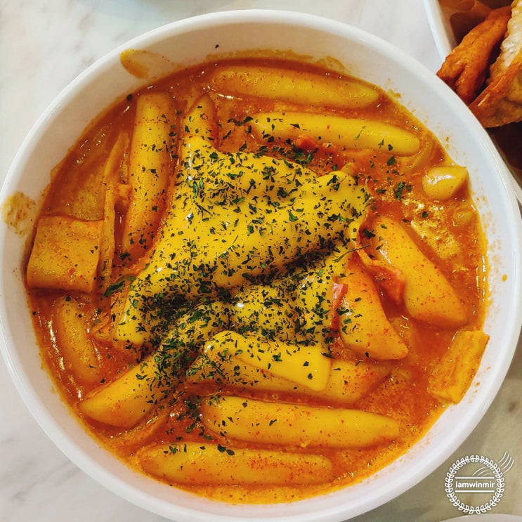 신림동 / 대학동 떡볶이에 진심인 사람들이 만든 불굴의떡볶이 신림동 / 대학동 떡볶이에 진심인 사람들이 만든 불굴의떡볶이