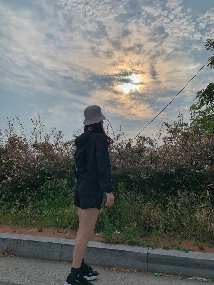 코튼버킷햇 데일리로 코디하기 좋은 남녀공용 모자 코튼버킷햇 데일리로 코디하기 좋은 남녀공용 모자
