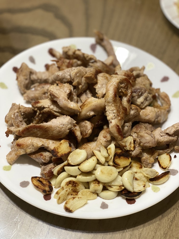  퇴근 후 고기! 고기 앞으로! 우울하고 힘들땐 고기 앞으로!!