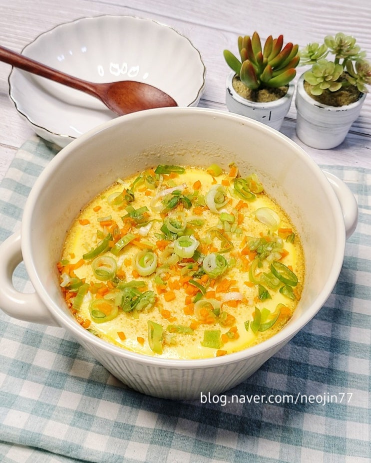 두부계란찜 반찬없는날도 걱정 뚝! 부드러운 계란요리 추천 두부계란찜 반찬없는날도 걱정 뚝! 부드러운 계란요리 추천
