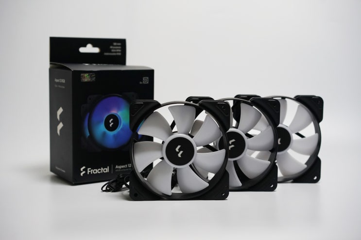  쿨링 팬에 감성 한 스푼 추가요, Fractal Design Aspect 12 RGB 리뷰