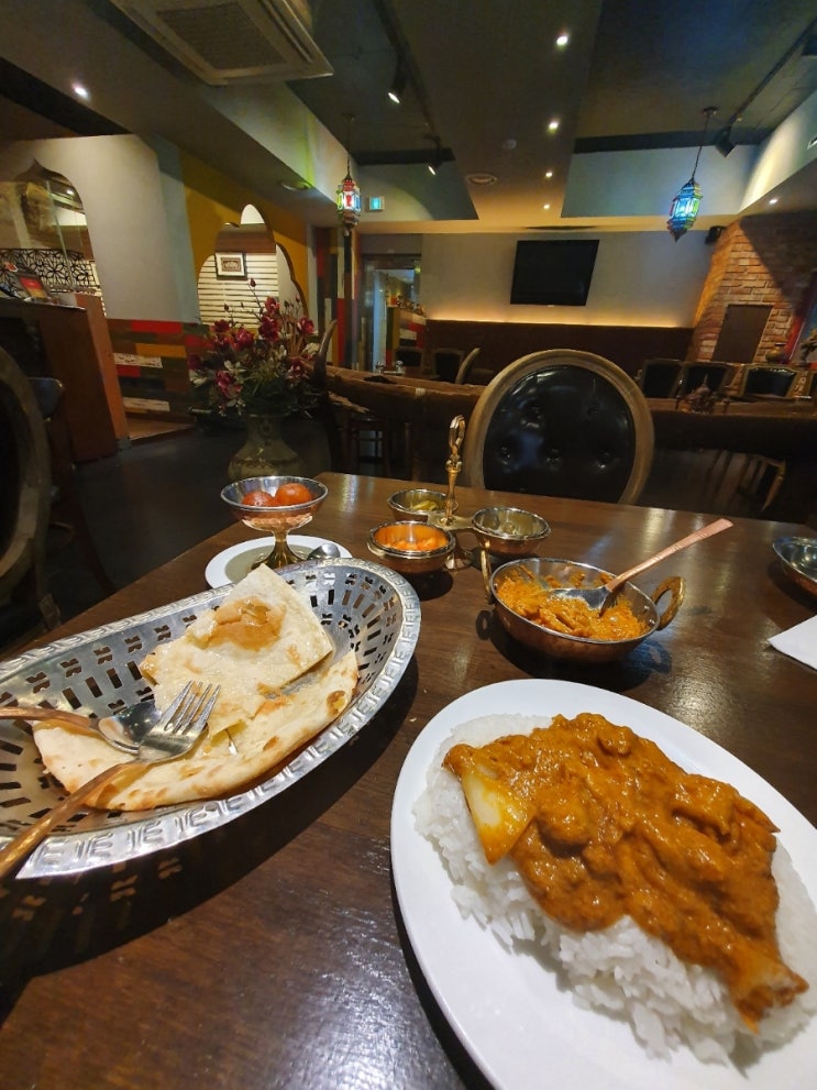  [인도요리전문점] 머노까머나 대학로점 