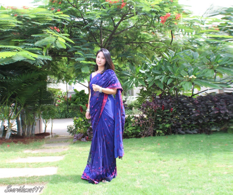 신분을 나타내는 인도 전통의상 사리 Saree 입어보기