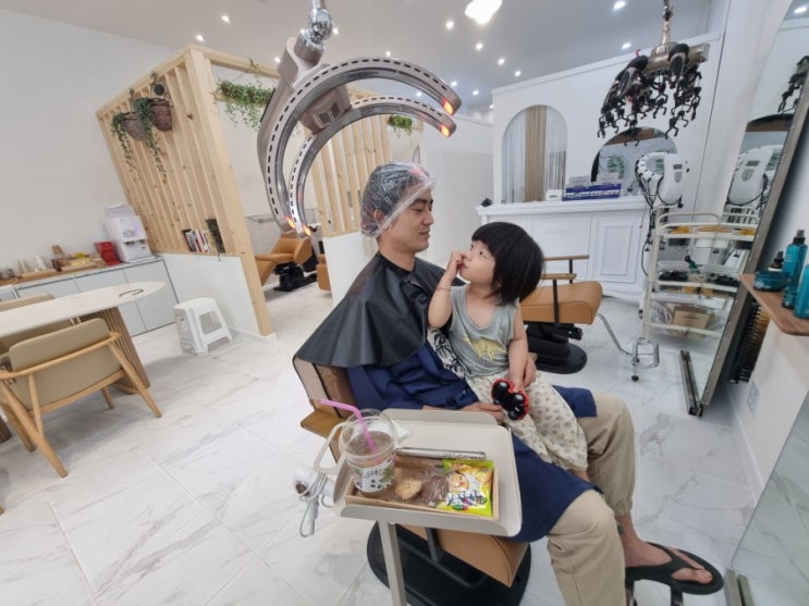  아이데리고 가기 편한 제천 장락동 미용실  엘로 헤어