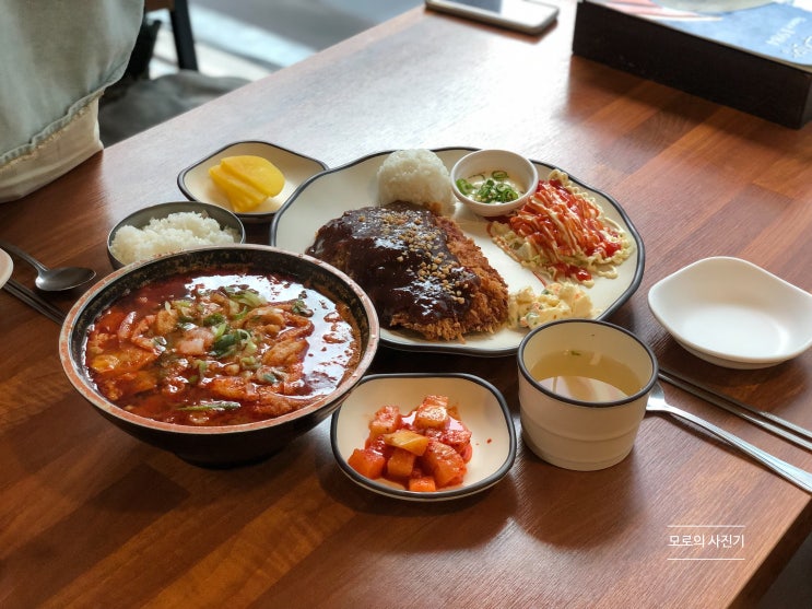  옛날 생각에 가본 광주 충장로 맛집 추천 월계수식당[돈까스/짬뽕국밥]