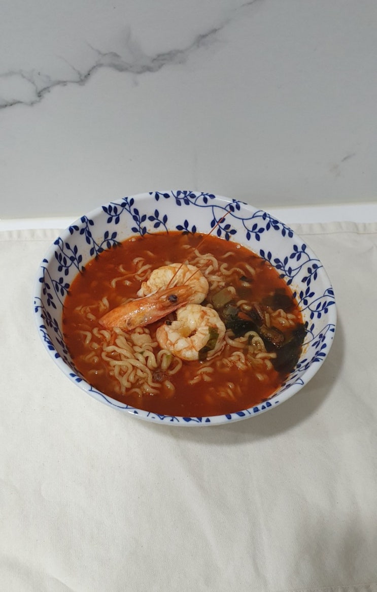 불금엔 흰다리 새우구이와 새우라면