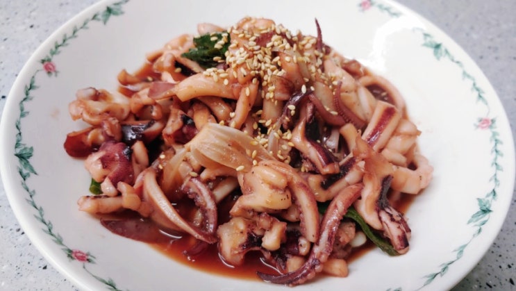  아빠표 요리, 아빠표 집밥, 대한민국 아빠 육아 : 초간단, 초간편 오징어 볶음요리, 간장 오징어 볶음, 라면 끓이 듯 간단하고 빠르게 만들기. 밥도둑 오징어 볶음~