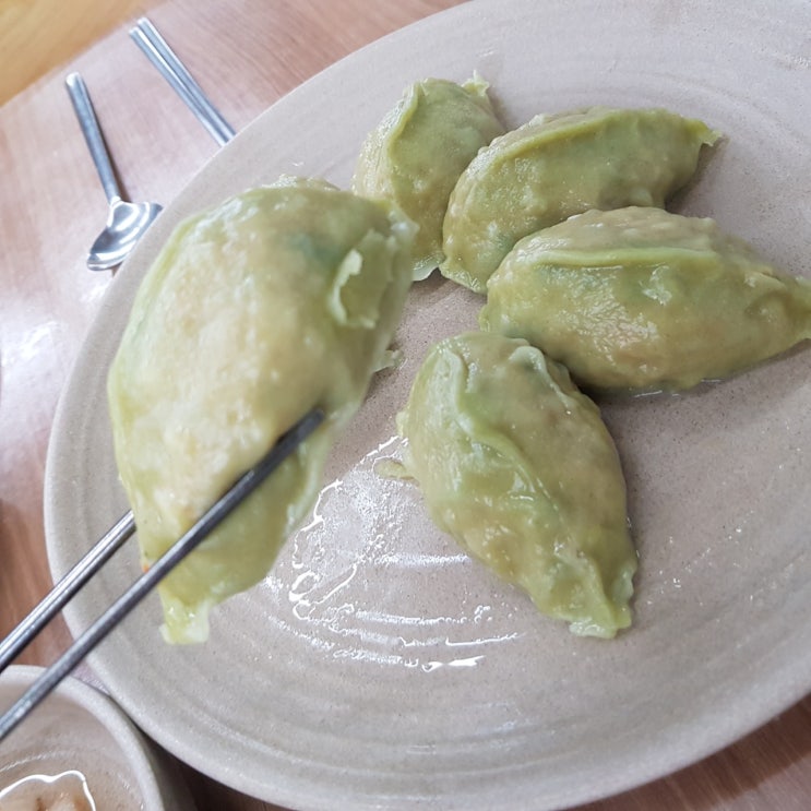  제주공항근처 간편하게 먹기 좋은 공설운동장 맛집 하르방밀면