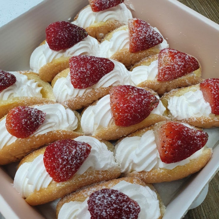  합정역 _ 딸기 오믈렛 맛집! Frinc frinc(프린프린)