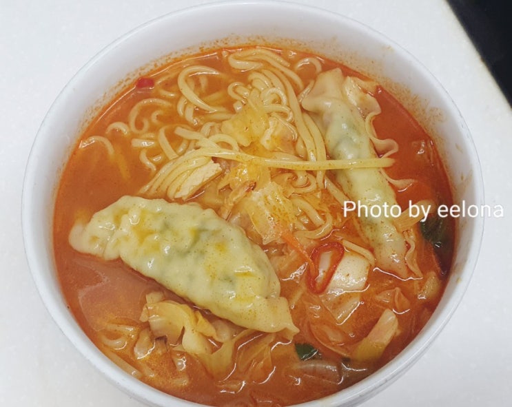 [상품리뷰] 혼밥 CJ고메짬뽕 냉동생면 비비고 해물파전 군교자 군만두 클라우드 드래프트 맥주 집밥 밀키트 완제품 식사