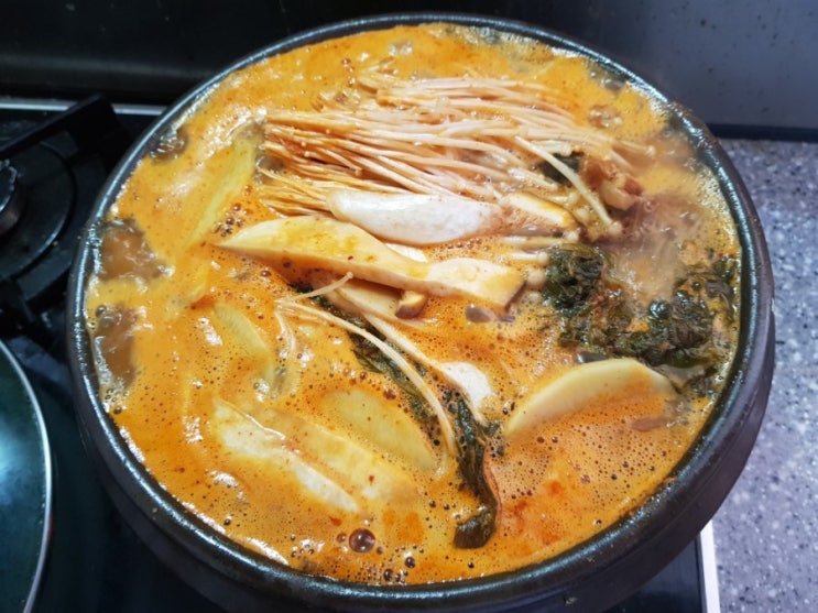 가성비 좋은 목동 감자탕 순대국 테이크아웃 전문 <모두 뼈다귀 감자탕> 가성비 좋은 목동 감자탕 순대국 테이크아웃 전문 <모두 뼈다귀 감자탕>