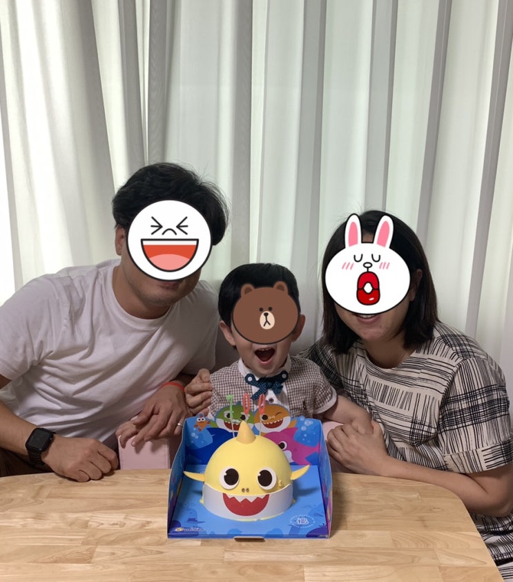  [일상]럭키 700일 축하하기 (Feat. 아기상어케이크)