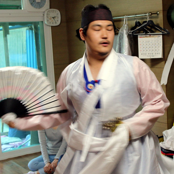  신촌점집 홍대점집 해주당 무당오빠! 소문났어요
