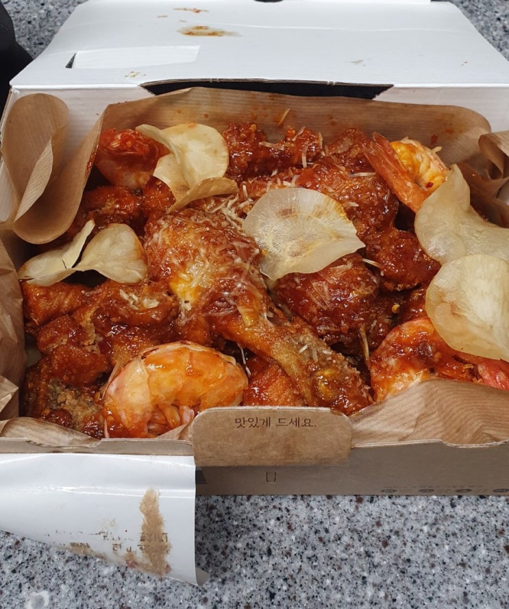  [바른치킨] 대새레드치킨~ 처음먹어보는 숙성양념소스맛! 솔직한 맛평가^^