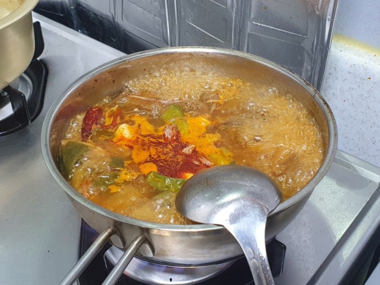 [저녁메뉴] 영양쌀죽,금강만두 육개장