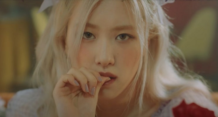 블랙핑크 <b>로제</b> GONE 유튜버 조회수 <b>1억뷰</b> 돌파 축하