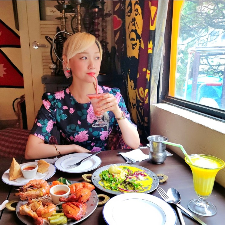  홍대 인도커리와 탄두리치킨이 맛있는 예티
