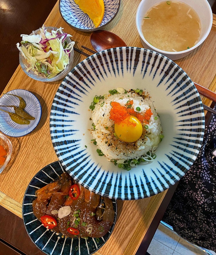  [성수/뚝섬] 덮밥 & 돈까스 카레 맛집 @식당사월에