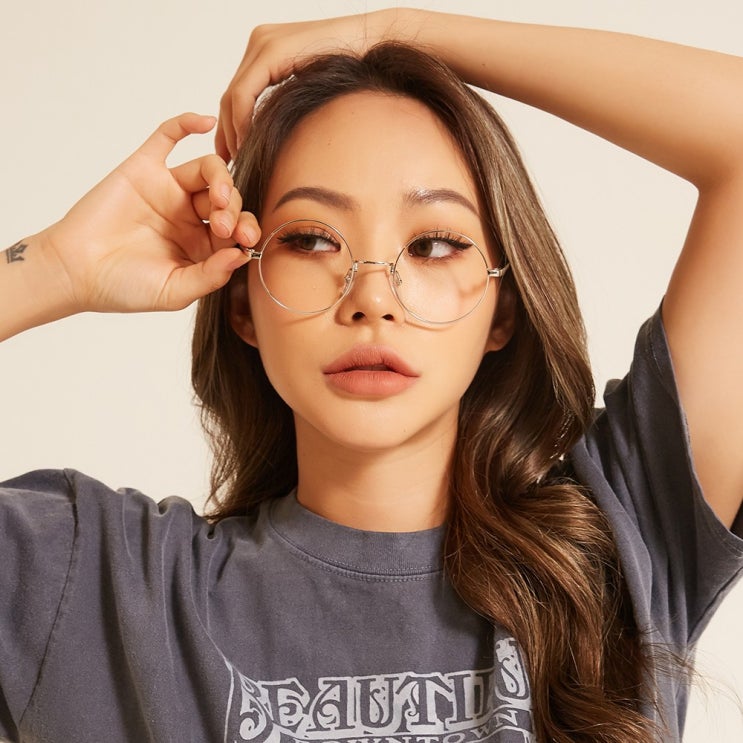 잘나가는 원형 안경테 메탈 금테 은테 동글이 패션 김구안경 ··· 잘나가는 원형 안경테 메탈 금테 은테 동글이 패션 김구안경 ···
