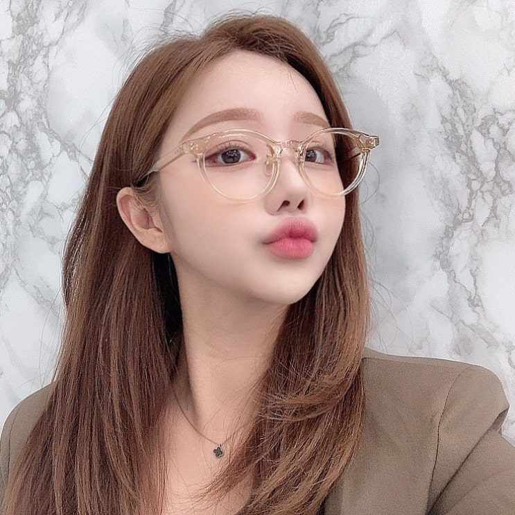 후기가 정말 좋은 VANANA2 남여공용 가벼운 뿔테 라운드 베이지 안경 ··· 후기가 정말 좋은 VANANA2 남여공용 가벼운 뿔테 라운드 베이지 안경 ···