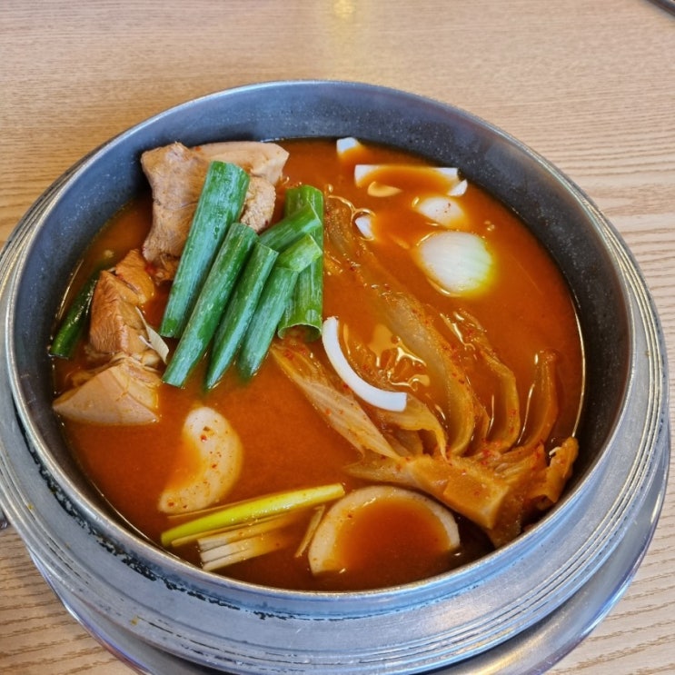  부산 송정 맛집 "사랑담은 묵은지찜찌개"