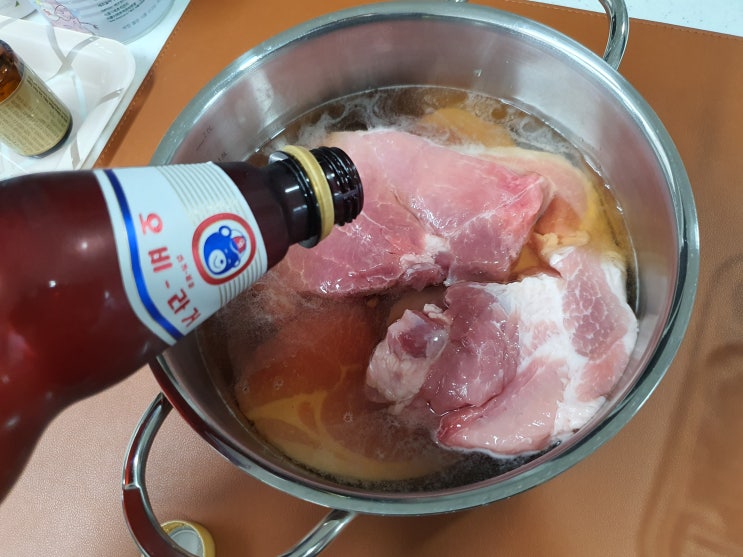  집에서 맥주수육 만드는 방법 따라하기 : 오늘저녁 반찬 만들기 + 남은 맥주 처리