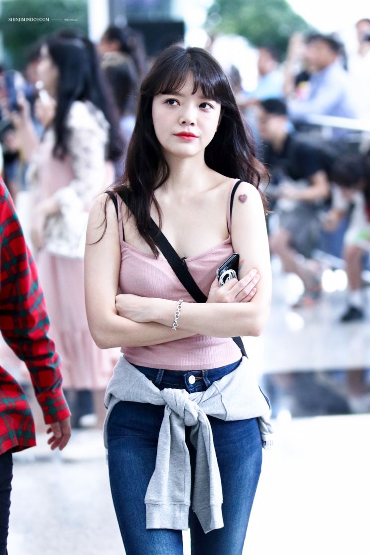  AOA 출신 권민아, 양다리 사건 후 신지민X설현 또 저격 '남의 성생활을 왜?'