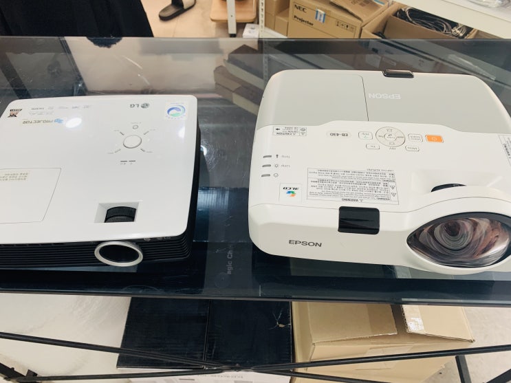  상일동 원룸에 성능 좋은 빔프로젝터 TV 구했어요