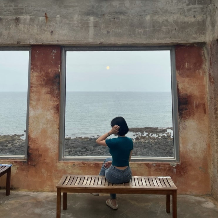  제주도 애월 카페 레이지펌프에서 다양한 분위기 즐기기