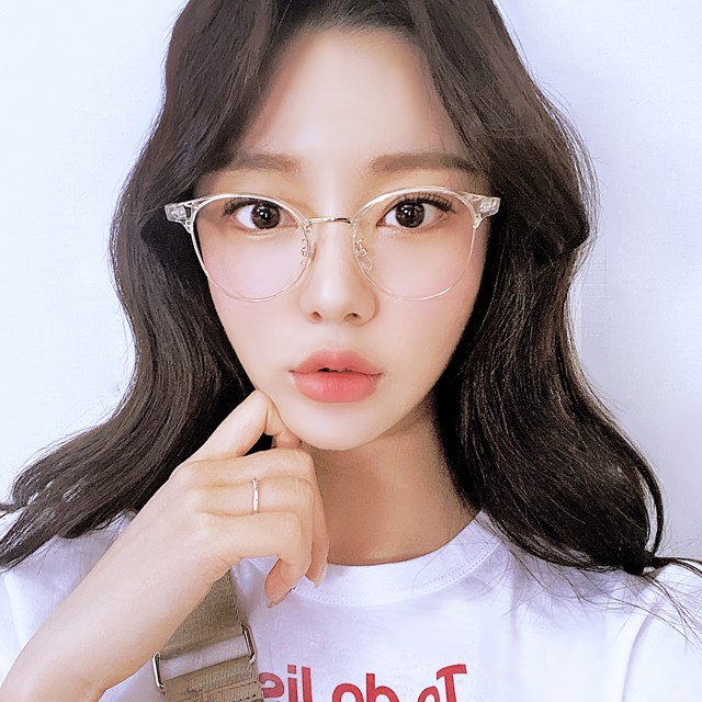 많이 팔린 스타일호른 블루라이트 차단 렌즈 안경테 추천합니다 많이 팔린 스타일호른 블루라이트 차단 렌즈 안경테 추천합니다