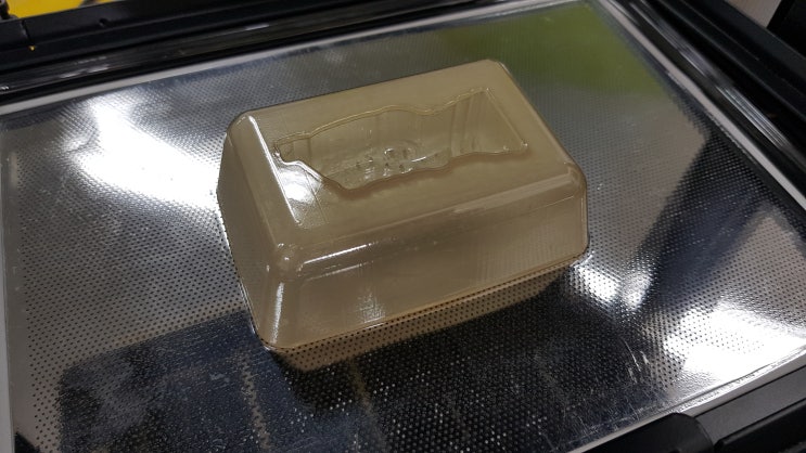  3D프린터 Form3 와 데스크탑 진공성형기 Vaquform을 활용한 패키징 작업