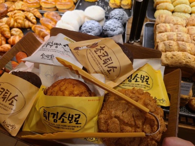 [대전-정동] 튀김 소보로 - 성심당 대전역점(ft. 부추빵)