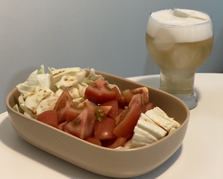  210707 찰토마토, 모짜렐라치즈, 오리엔탈 소스로 카프레제 만들기, 치즈김치볶음밥, 비비고 물만두 먹으면서 더빙 공부하기