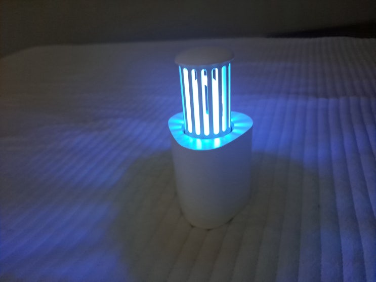  자외선 살균기: 요즘 습해서 더 많이 생기는 각종 균들 제로블 살균기로 해결하자