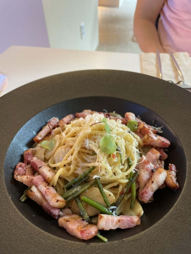  막 오픈한 가로수길 파스타, 가로수길 브런치 맛집 온다 (onda) 리뷰