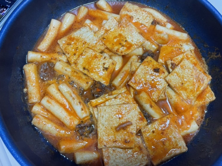  무꼬뭐꼬 / 카카오 톡딜 13900원에 추억의 국물 떡볶이 3팩에 순대, 맛도그 2개까지