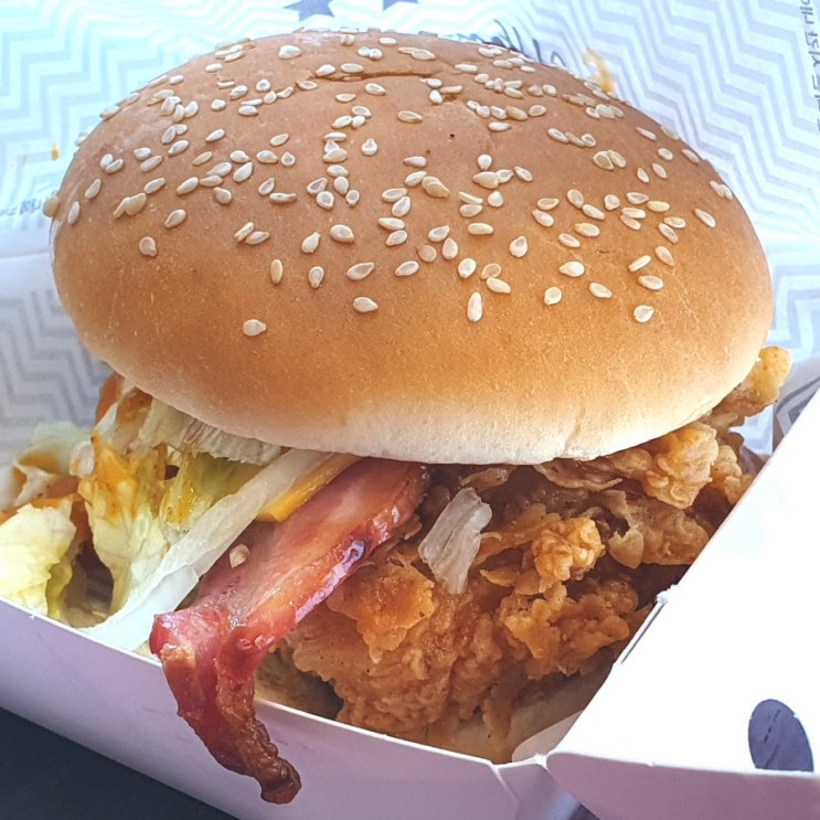  [먹거리 리뷰] KFC 노원역점 핫통삼겹 베이컨버거 세트+에크타르트 먹어본 후기
