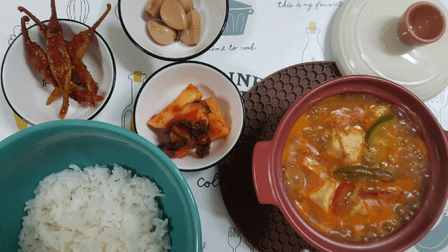  [휴가] 휴가지만 집에서 냉장고 파먹고 있는 현실 깻잎된장찌개와 알배기샐러드