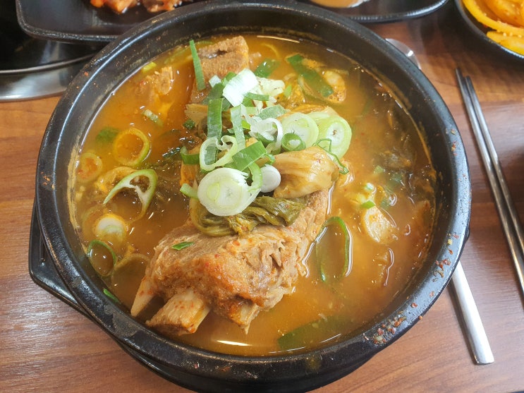  전주역 맛집 등마루 감자탕 뚝배기 감자탕 & 수제 등심돈가스 양 많고 맛있어요~~~!!