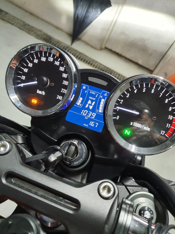  Z900RS - 수온게이지