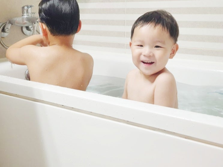  향 좋은 여름 아기로션추천 큐어베이비 아토로션
