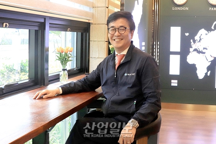  [홍보/보도자료] 산업일보 집진기 듀크린, 디스플레이·배터리 제조공정의 분진…무정지 설비시스템으로 잡을 것