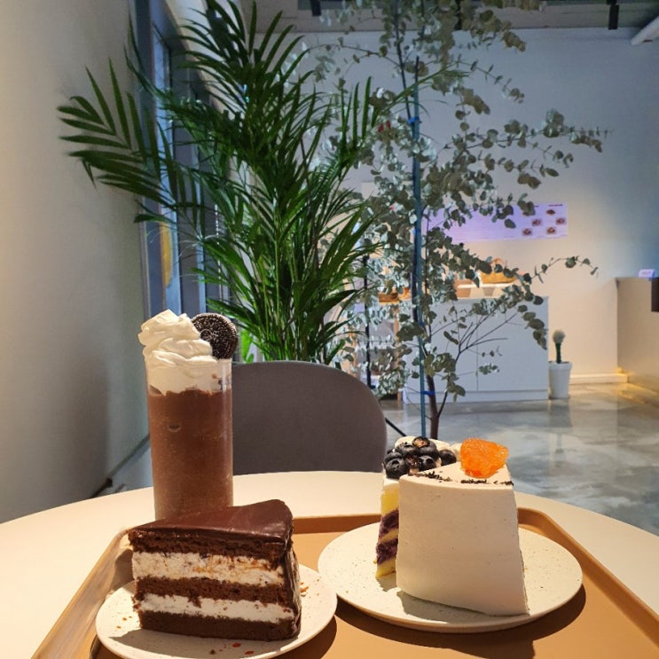  노원 마들역카페>케이크 맛집'카페무슨달' - 고퀄리티케이크를 맛보고싶다면 주목!