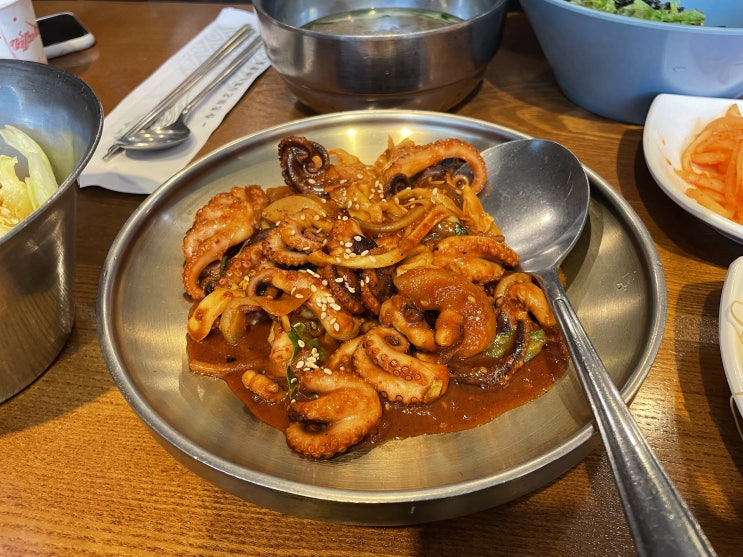  <신도림 디큐브시티 맛집> "사월에보리밥과쭈꾸미" 에서  배터지게 쭈꾸미한상!️