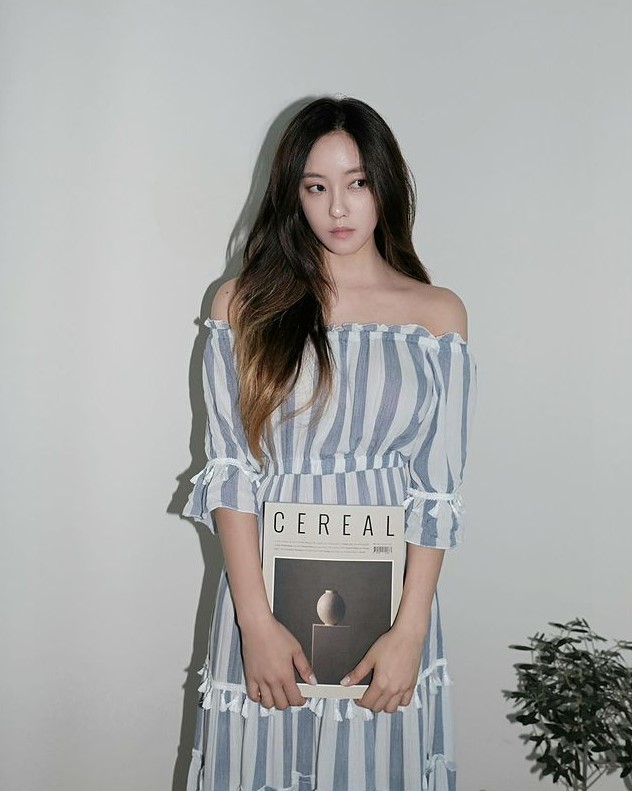  여름 바캉스룩 효민 인스타그램 오끌레르 원피스 패션 나도 입어봄
