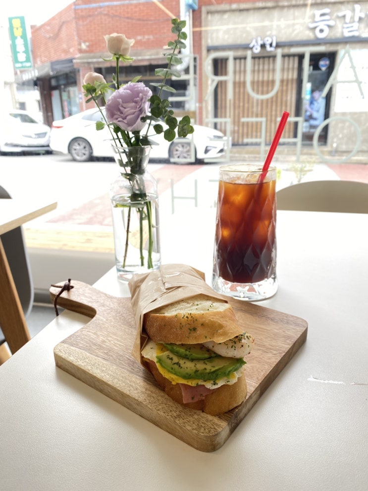 상인동 브런치카페 “그릿상인” 에서 샌드위치 냠냠