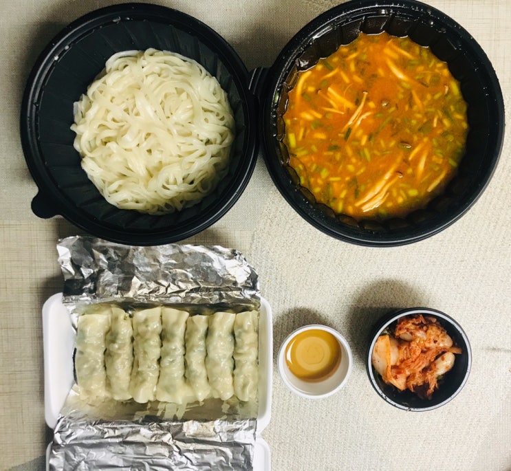  [풍국면 대전지족점]에서 얼큰 닭칼국수와 부추 만두 시켜 먹기!