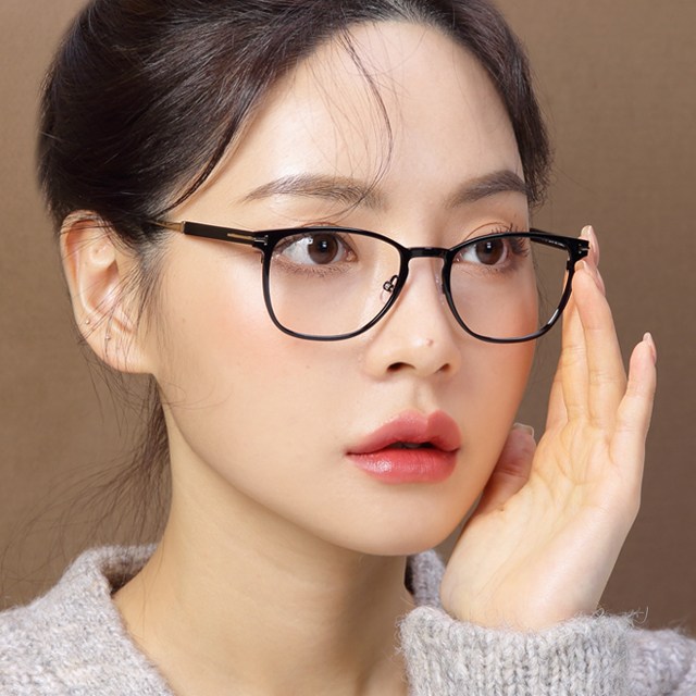 선택고민 해결 톰포드 명품 안경테 TF5483 001 티타늄 가볍고 편안한 고급소재 남자 여자 심플한 패션안경 추천해요 선택고민 해결 톰포드 명품 안경테 TF5483 001 티타늄 가볍고 편안한 고급소재 남자 여자 심플한 패션안경 추천해요